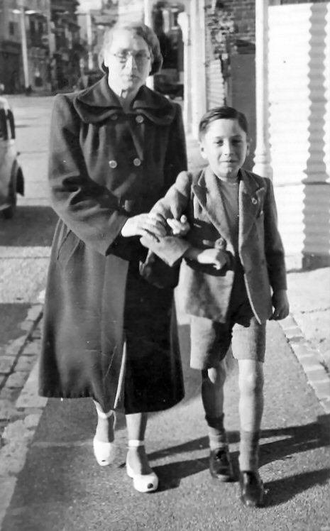 Elsie Cooper(nee Thomas) and son Michaelx